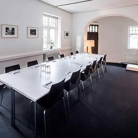 Szálloda First Grand