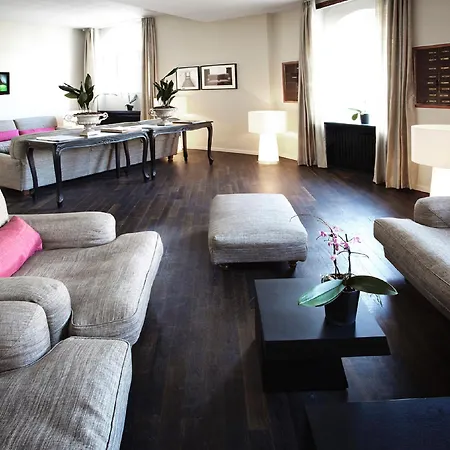 Hotel First Grand 4*