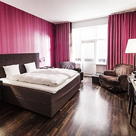 First Grand Отель Оденсе