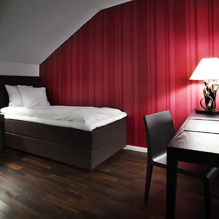 First Grand Szálloda