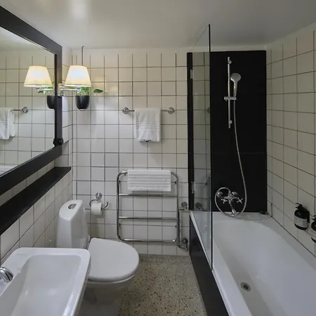 Hotel First Grand 4*